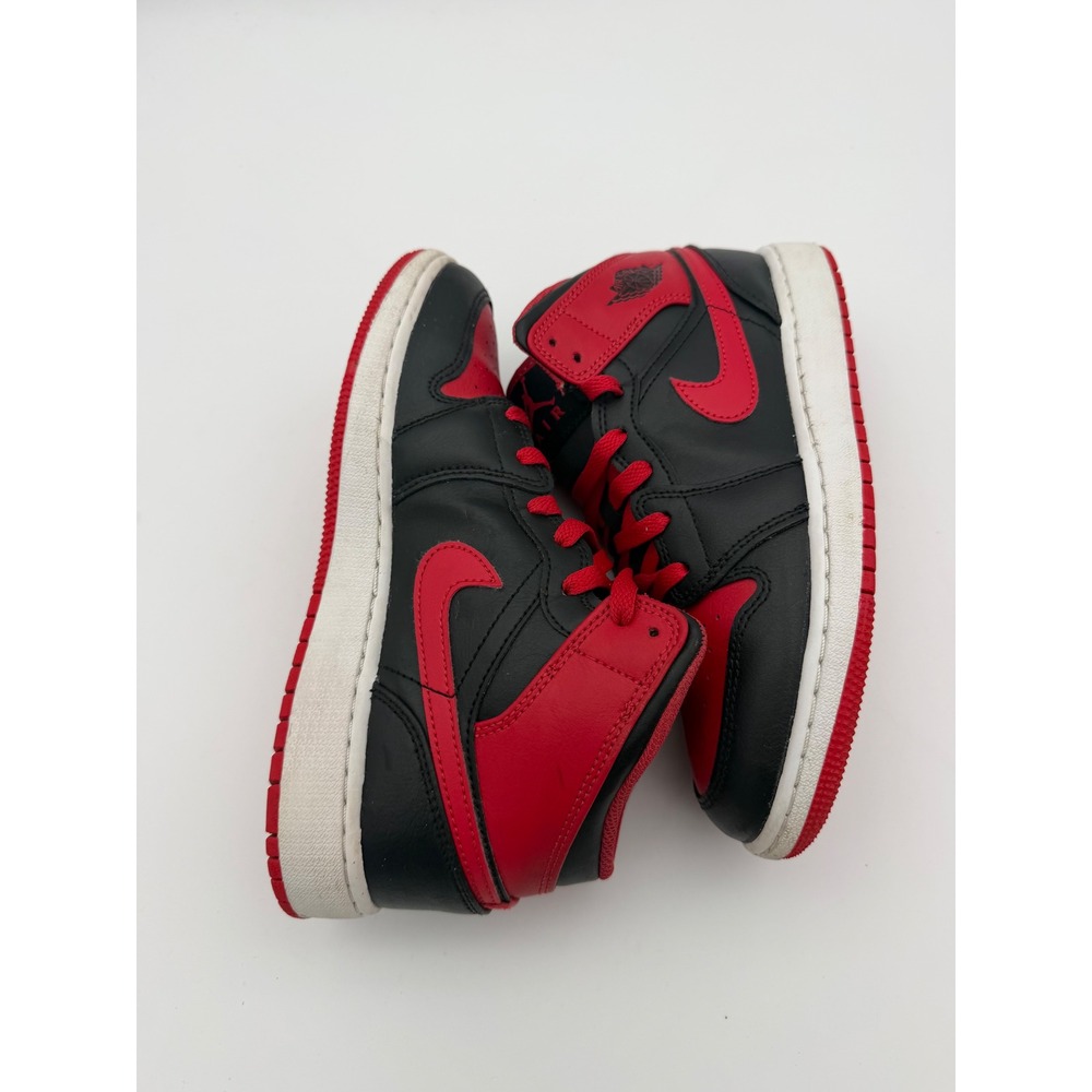 Nike Air Jordan 1 Mid Bred Black Gym Red Sneakers DQ8423-060 Mens 5Y - Picture 3 of 8